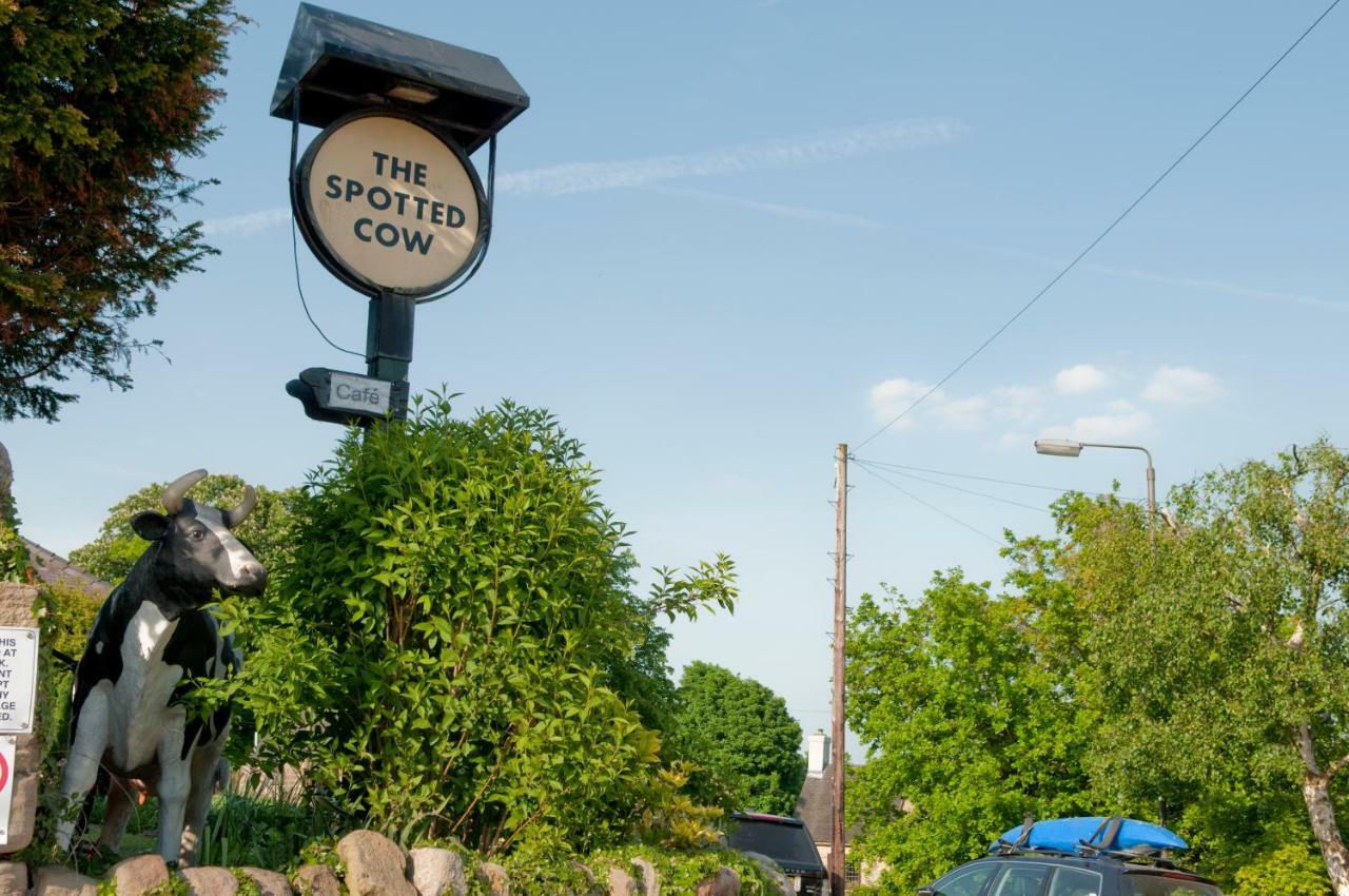 Hotel The Spotted Cow Belper Exteriér fotografie