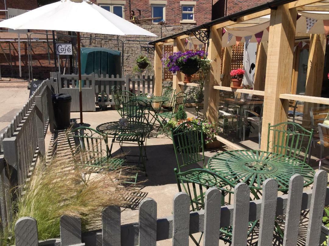 Hotel The Spotted Cow Belper Exteriér fotografie